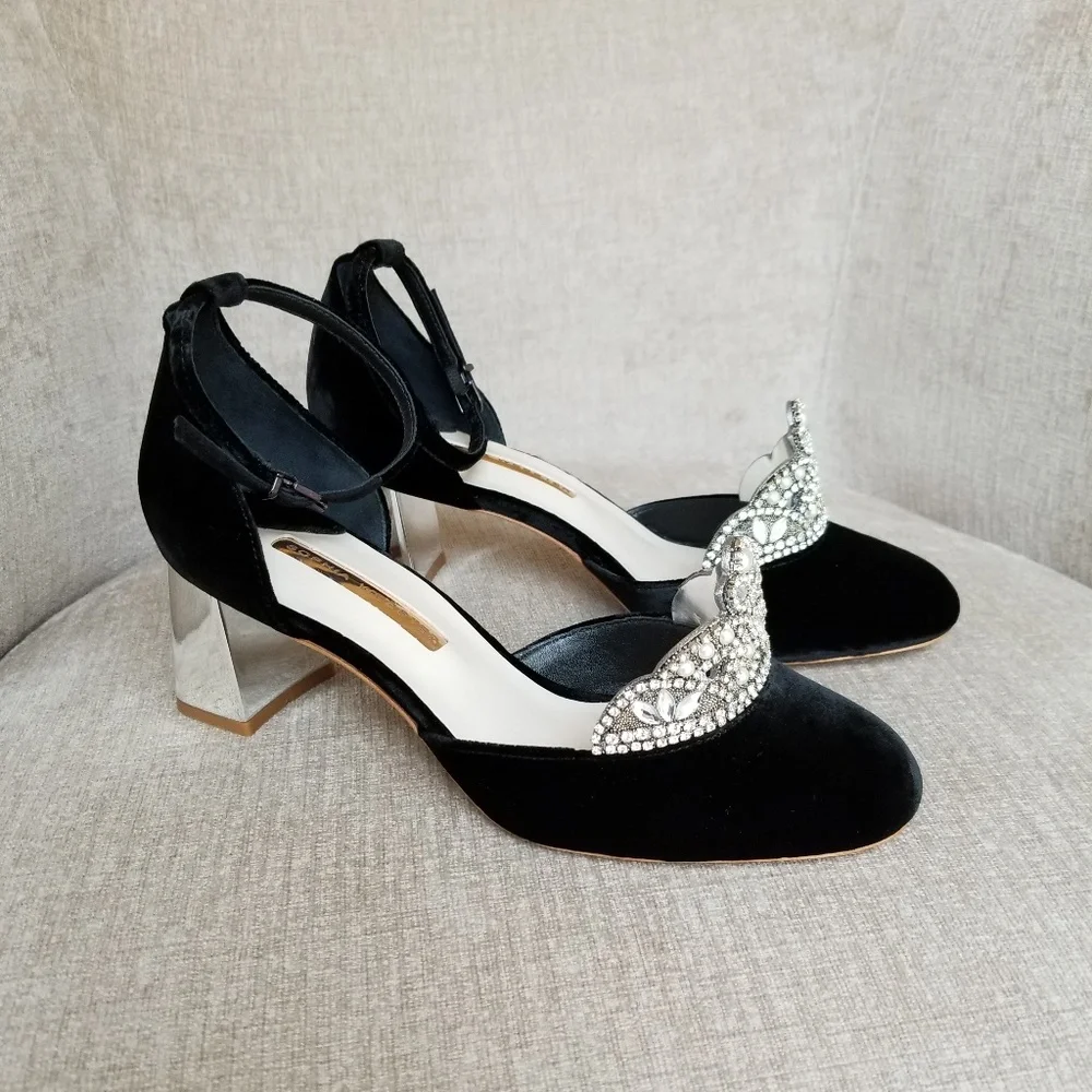 NIB Sophia Webster Black Velvet Tiara Royalty Pump